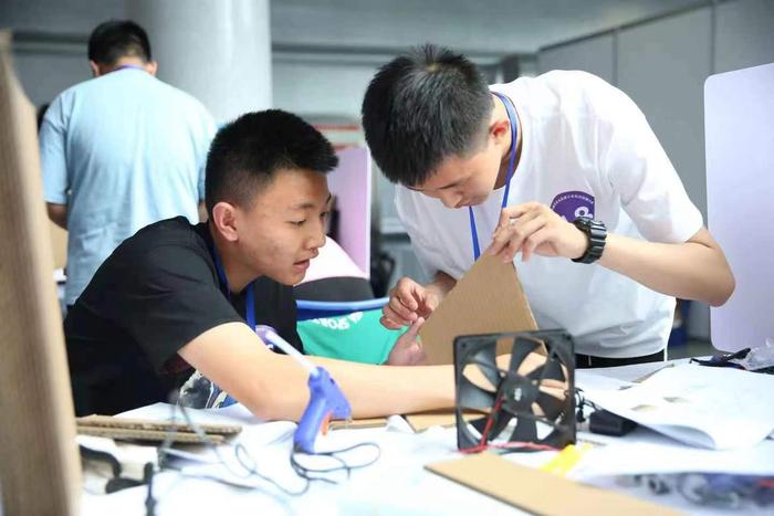 1876ec977bda12dc151d7cf33625db8