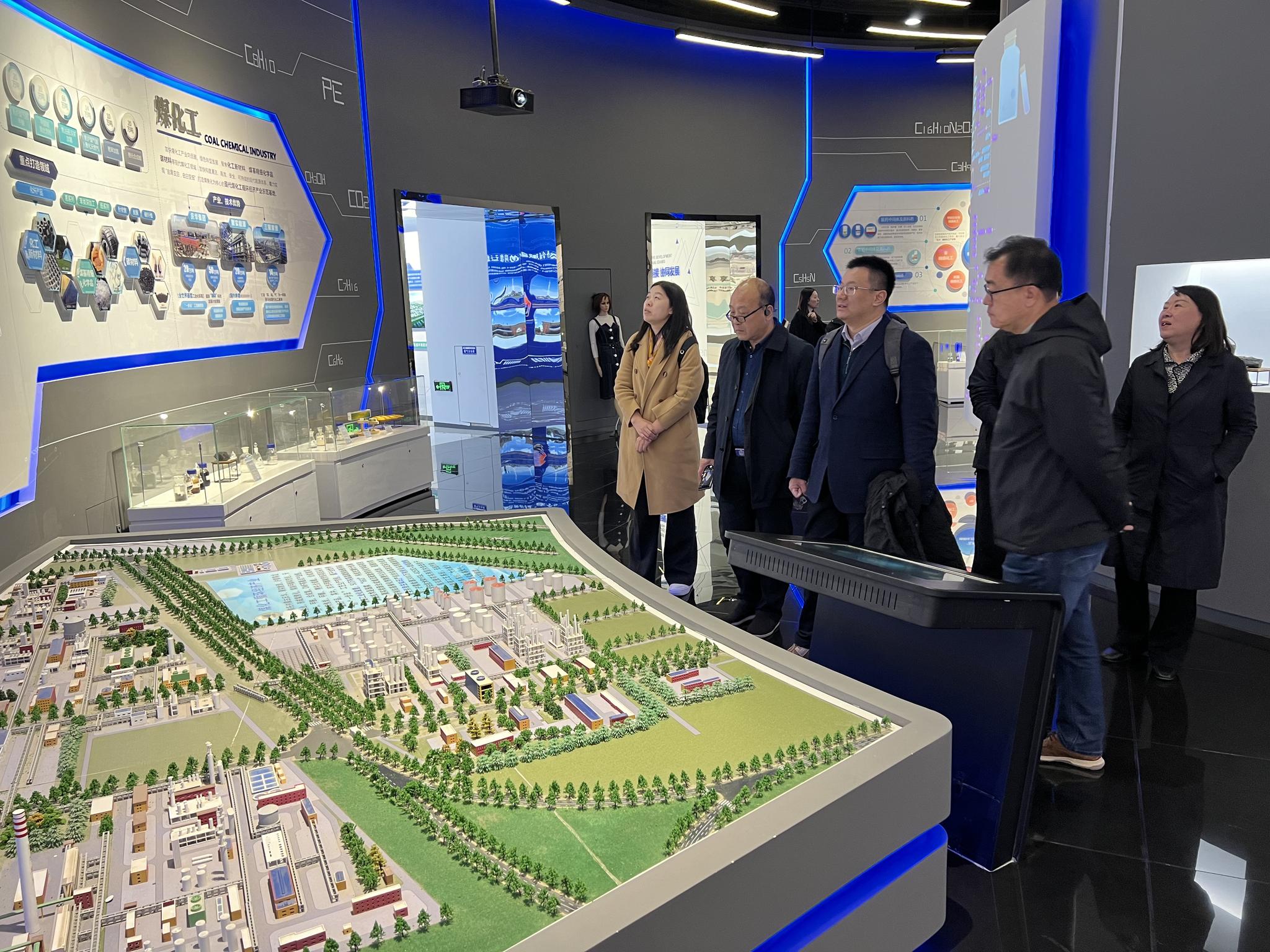 内蒙古科技创新服务中心工作组在阿拉善盟调研“科创中国”内蒙古协同创新总部服务企业创新工作